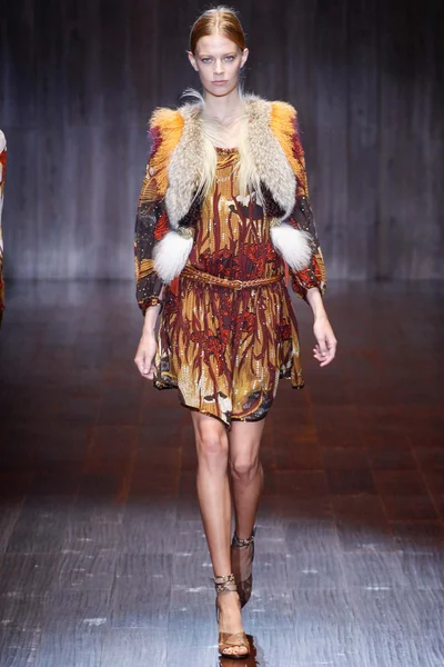 Look 8